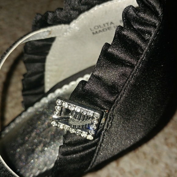 BLACK SATIN DRESS SHOE - Picture 3 of 5